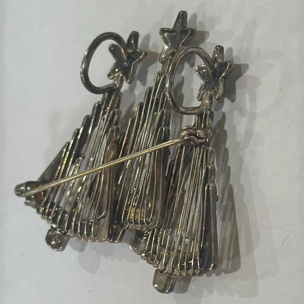 BEST MARKED 3 Triple  Christmas Trees Brooch‎ Pin